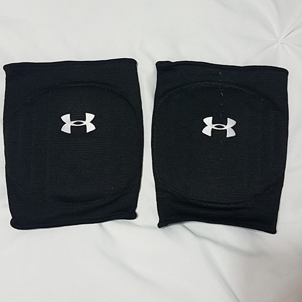 Womens large under armor volleyball knee pads